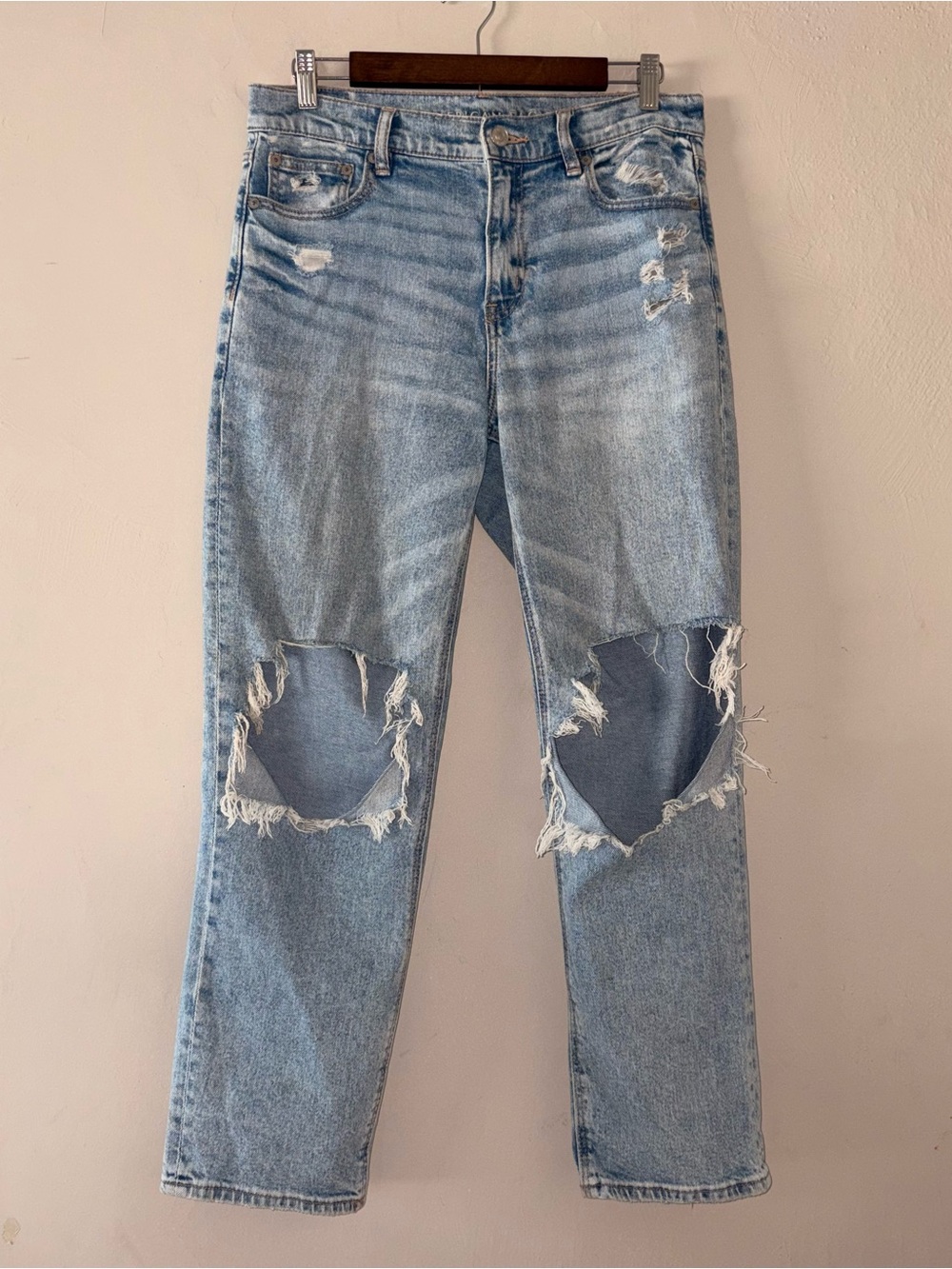 American Eagle Super High Rise Ankle Straight Jeans 8 Distressed Light Wash